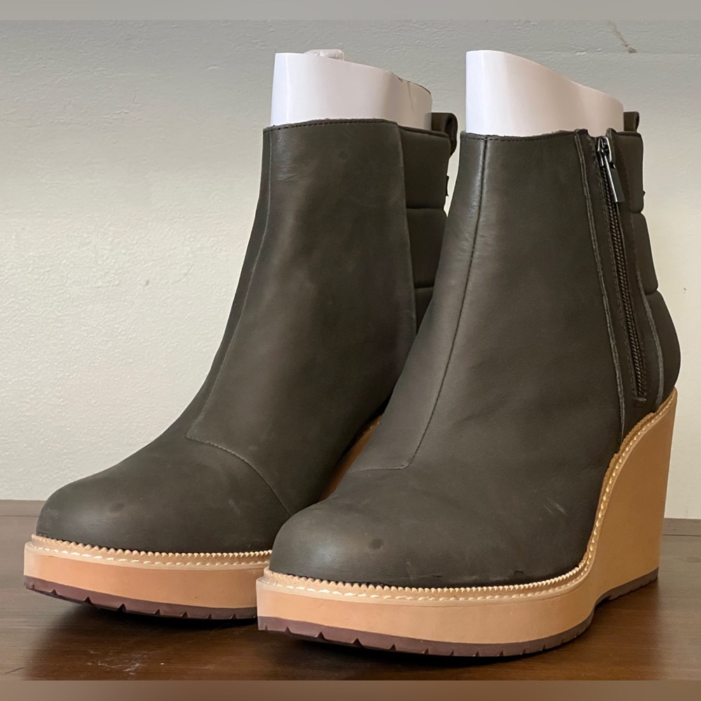Toms Raven Wedge Ankle Booties Olive Brown Size 12